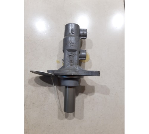 Главный тормозной цилиндр