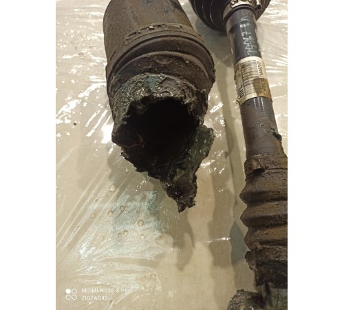 Привод(полуось) задний левый