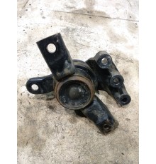 Опора двигателя правая