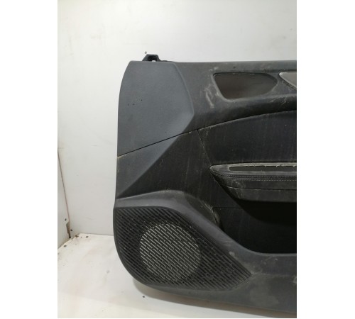 Обшивка передняя правая