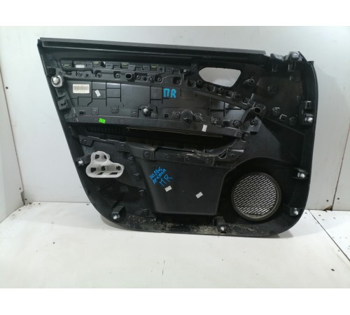 Обшивка передняя правая