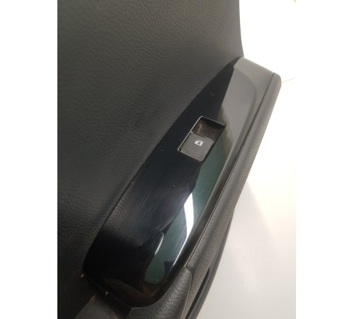 Обшивка двери задняя левая