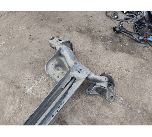 Балка (подрамник) задняя