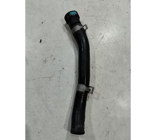 Патрубок системы охлаждения