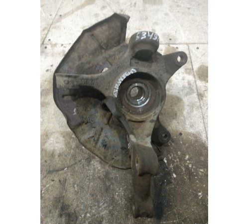 Кулак поворотный передний  правый