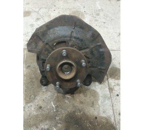 Кулак поворотный передний  правый