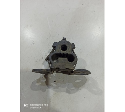 Кронштейн(крепление) резинка глушителя