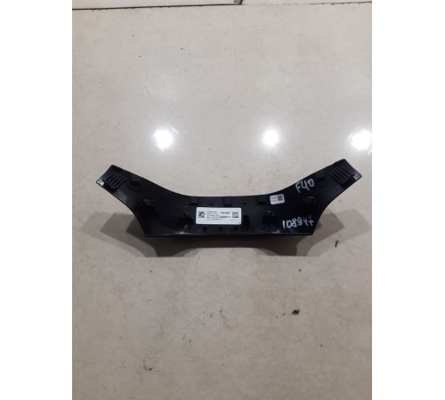 Накладка руля верхняя