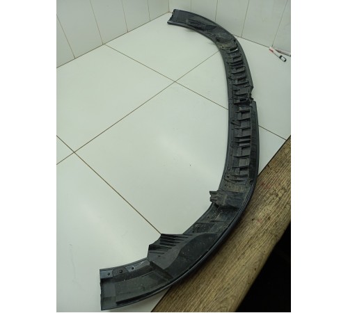 Накладка переднего бампера верхняя