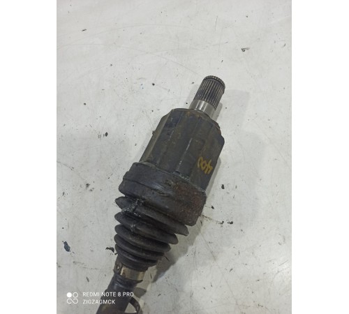 Привод(полуось) передний левый