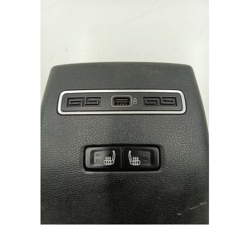 Накладка центральной консоли задняя в сборе