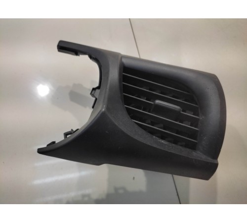 Воздушный дефлектор (левый)