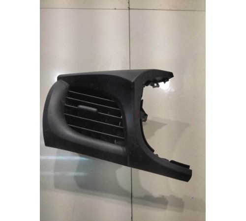 Воздушный дефлектор (левый)