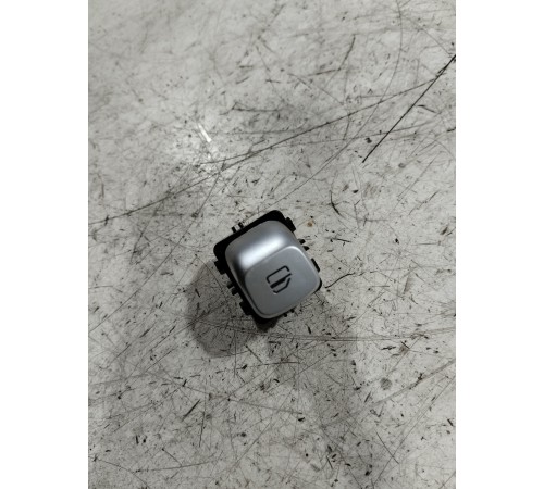 Кнопка стеклоподъемника передняя правая 