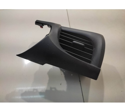 Воздушный дефлектор (левый)