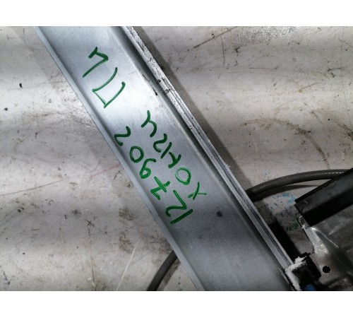 Стеклоподьемник передний левый