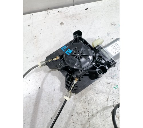 Стеклоподьемник передний левый