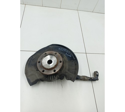 Кулак поворотный передний левый