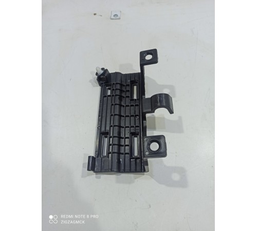 Кронштейн накладки порога задний левый внутренний