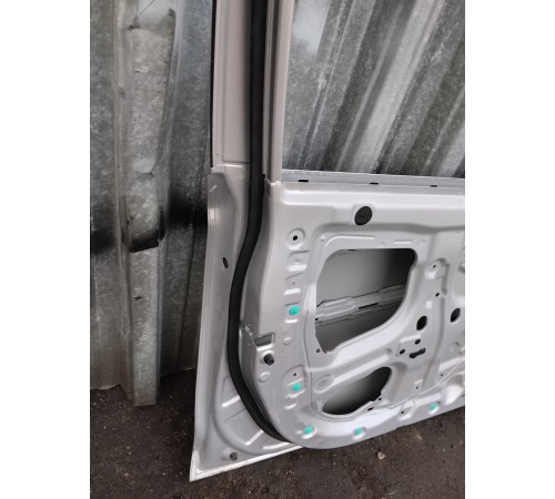 Дверь передняя левая