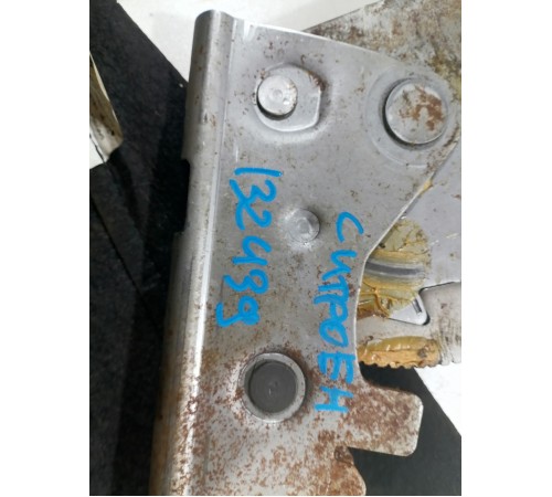 Рычаг ручного тормоза (ручник)