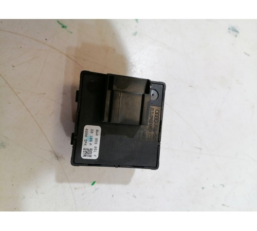 Кнопка стеклоподъемника задняя правая