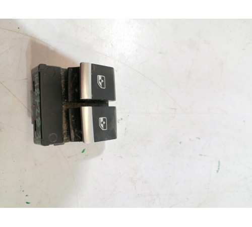 Кнопка стеклоподъемника задняя правая