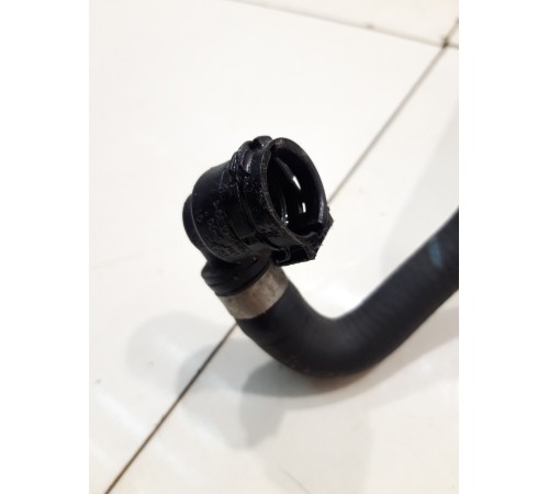 Патрубок системы охлаждения