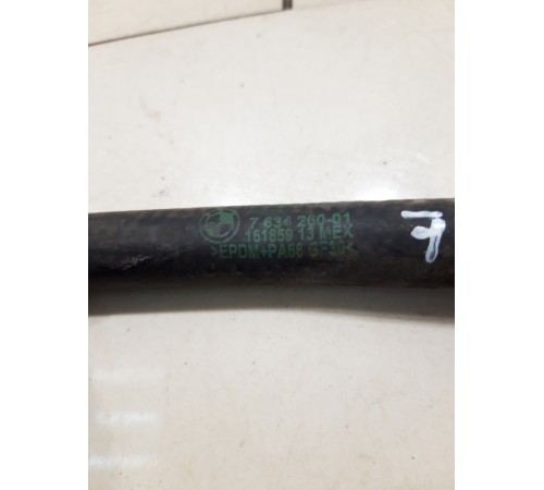 Патрубок системы охлаждения