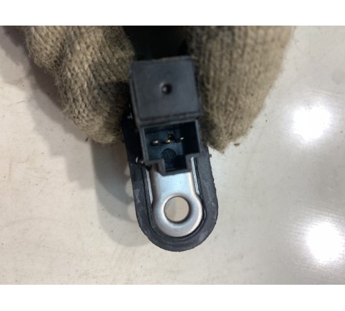 дверной концевик (правый задний)