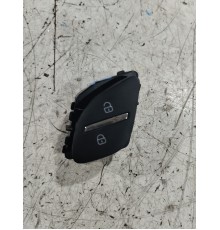 Кнопка центрального замка передняя левая