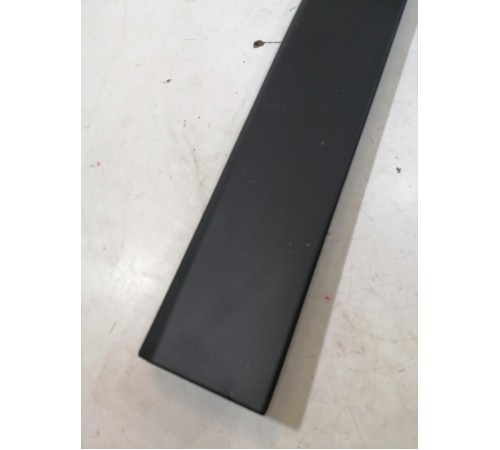 Накладка крышки багажника верхняя