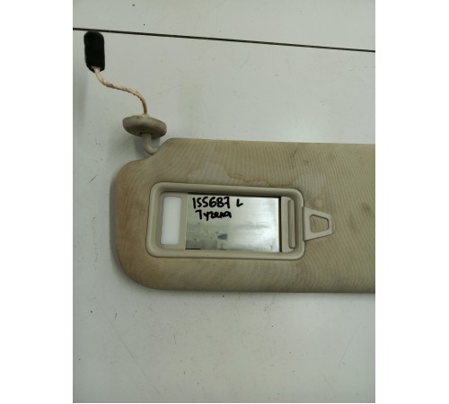 Козырёк левый