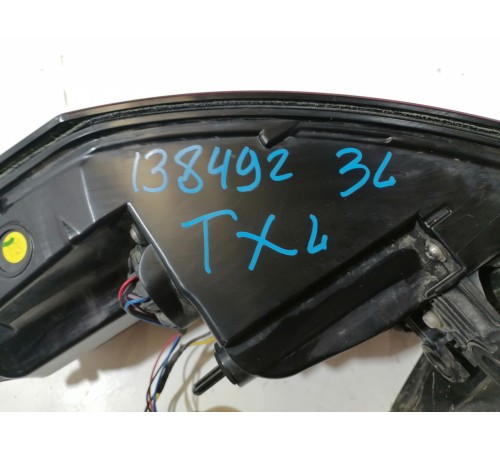 Фонарь задний левый наружный