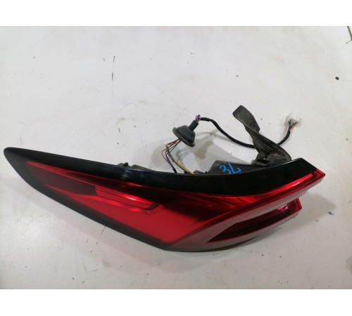 Фонарь задний левый наружный