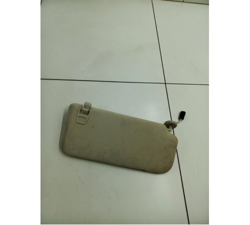 Козырёк левый