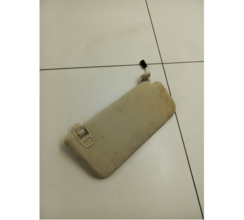 Козырёк левый