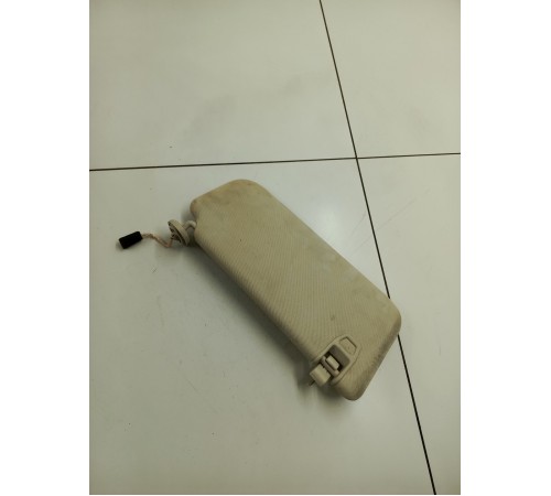 Козырёк левый