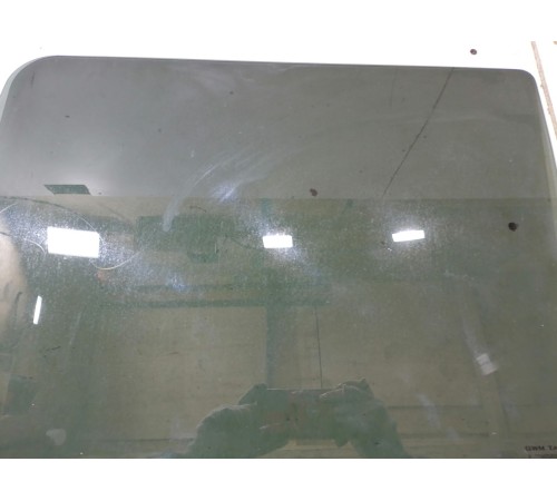 Стекло двери заднее левое