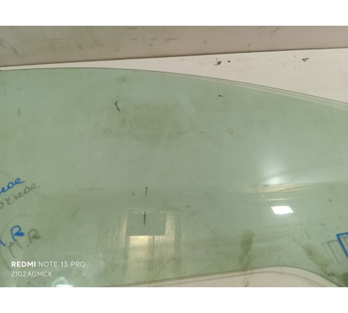 Стекло двери переднее правое