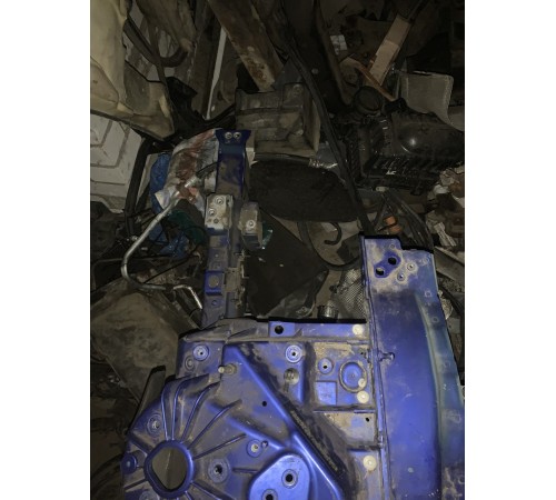 Лонжерон (передний, правый)