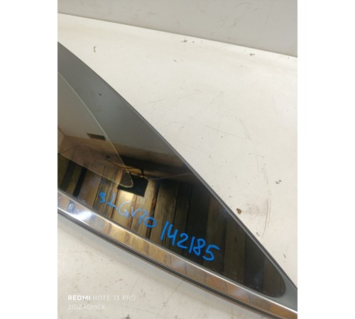 Стекло глухое заднее левое, форточка