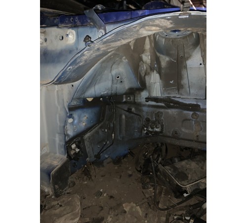 Лонжерон (передний, правый)