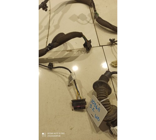 Электропроводка двери (задняя левая)