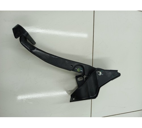 Педаль тормоза