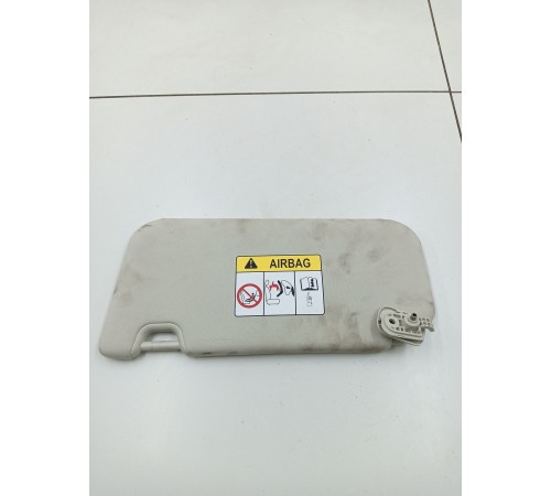 Козырек солнцезащитный правый