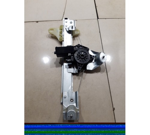 Стеклоподъемник (задний левый)