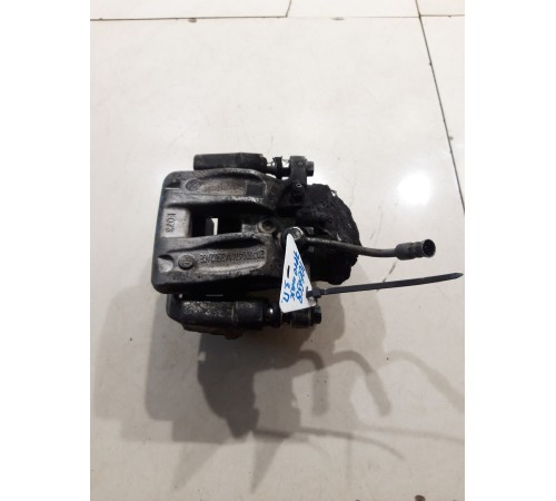 Суппорт(задний правый)