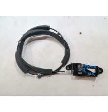 Фиксатор правой сдвижной двери нижний