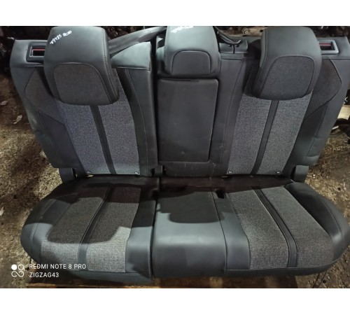 Задний ряд сидений